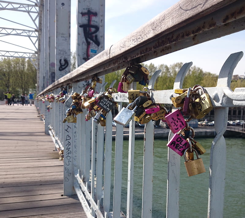 Love Lock, bridge, lock, nice, romantic, sky, water, HD wallpaper