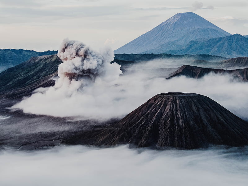 Mount Bromo East Java Indonesia, mount-bromo, volcano, nature, indonesia, world, HD wallpaper