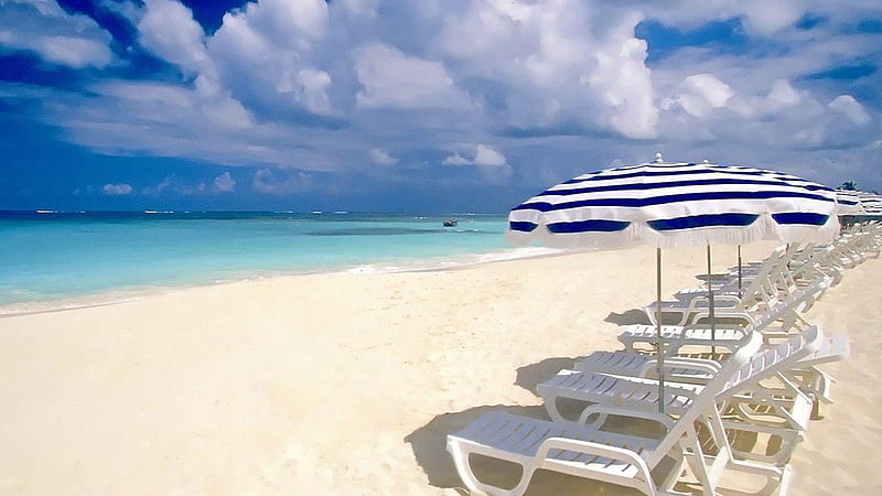White Lounges Under Blue White Umbrella On Sea Sand Lounge, HD wallpaper