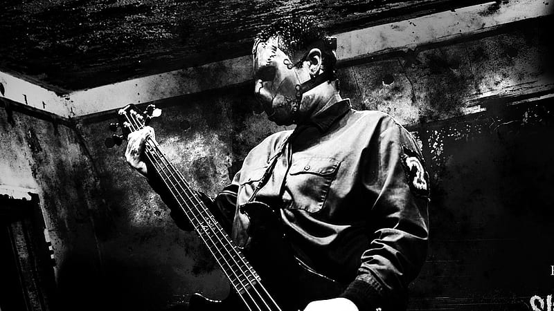 Side Face Of Paul Gray With Guitar Slipknot Music, HD wallpaper