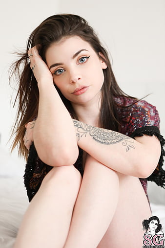 Wallpaper : Ellie Suicide, brunette, Suicide Girls, women indoors, tattoo,  face, pink lipstick, blue eyes, juicy lips, bokeh, looking at viewer  2880x1920 - w4steland3r - 1759463 - HD Wallpapers - WallHere