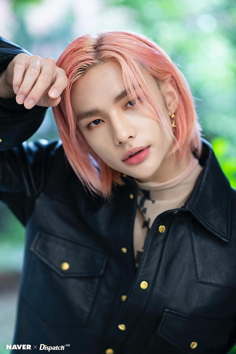 Hyunjin back door , back boor, pink hair, skz, sraykids, HD phone wallpaper