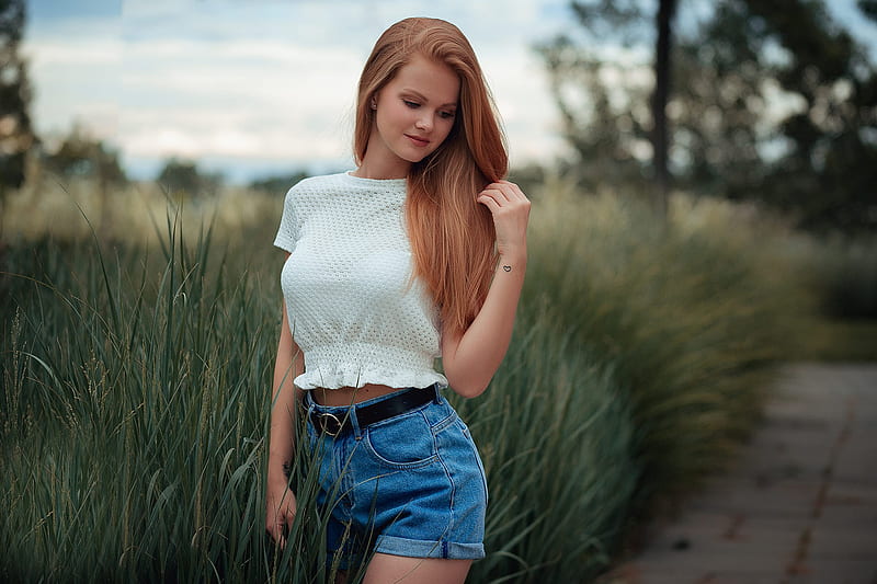 Models, Model, Depth Of Field, Girl, Redhead, Shorts, Woman, HD wallpaper