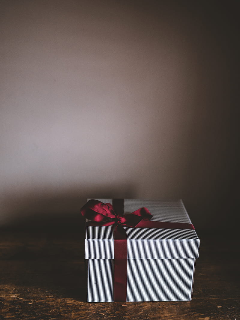 white box with red ribbon, HD phone wallpaper
