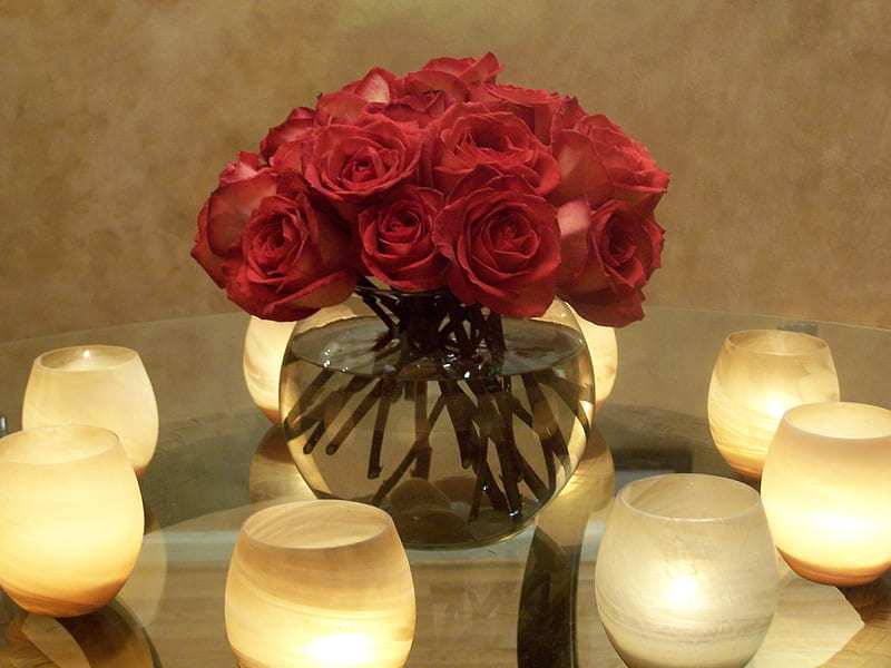 Candles Light and Roses, red, sensual, wonderful, special, centerpiece, holidays, unique, round bowls, roses, lights, bouquet, entertainment, arrangement, fashion, magnificent, christmas table, HD wallpaper