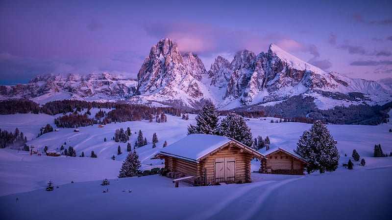 Log cabin in Seiser Alm (Alpe di Siusi)Italy, villake, cabin, clouds, sky, winter, snow, mountains, nature, italy, HD wallpaper