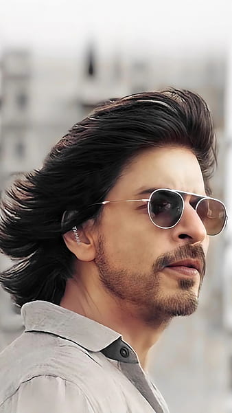 Badshah Swag: Siddharth Nigam copies Shah Rukh Khan's ponytail hairstyle,  girls check out ASAP | IWMBuzz