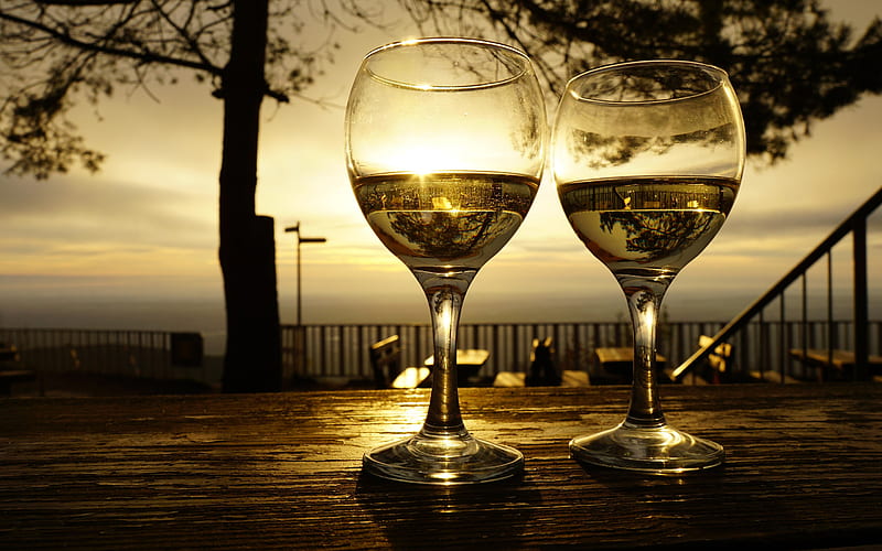 glasses with wine, white wine, sunset, evening, wine, coast, wine concepts, HD wallpaper