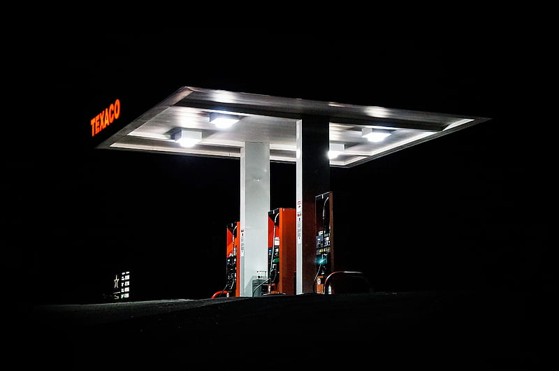 Texaco gas station at night, HD wallpaper