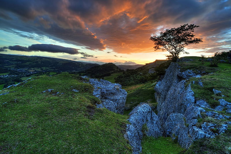 Snowdonia National Park, Wales, UK, rocks, tree, british, sunset, clouds,  landscape, HD wallpaper | Peakpx