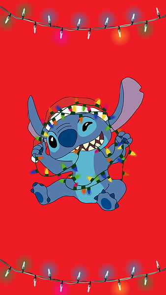 Hãy xem hình nền Giáng Sinh vui nhộn với Stitch - nhân vật hoạt hình đáng yêu nhất mọi thời đại! Mừng Giáng Sinh với chiếc áo len đỏ và sự đáng yêu của Stitch trong hình nền này.