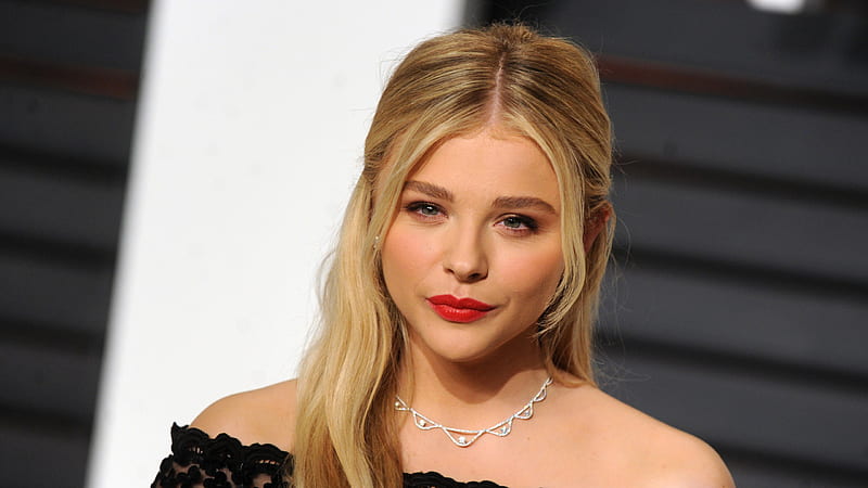 Chloe Moretz's Best Blonde Hair Moments - wide 4