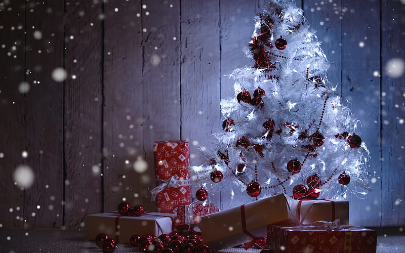 1366x768px, 720P free download | White Christmas tree, red balls, New ...
