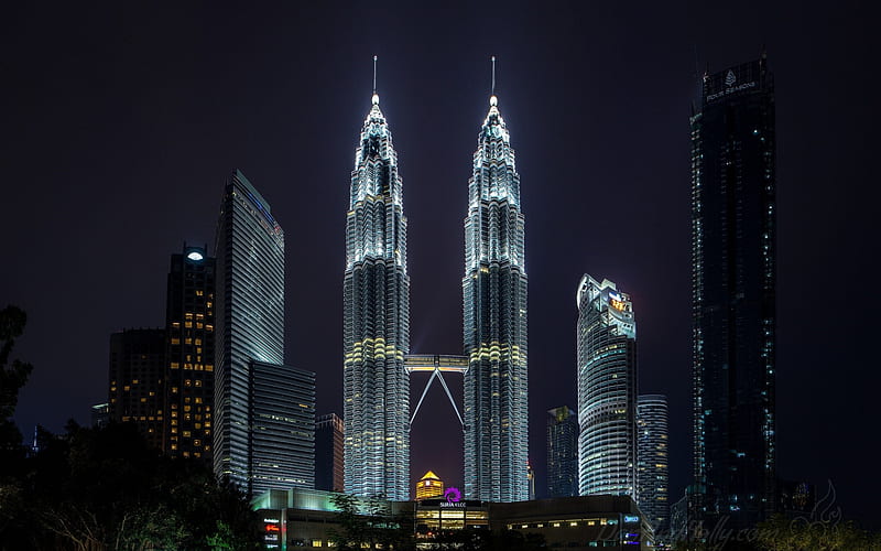 Kuala Lumpur, Malaysia, evening, skyscrapers, Petronas towers, night sky, city lights, landmark, HD wallpaper