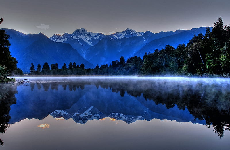 Grey Skies Hovering, still, bonito, trees, lake, tranquil, calm, mountains, misty, reflections, blue, HD wallpaper