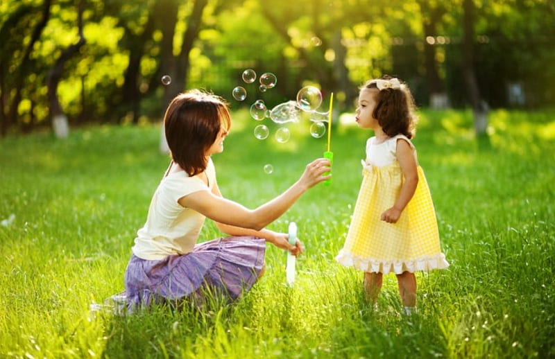 Blowing Bubbles, bubbles, graphy, child, mother, HD wallpaper