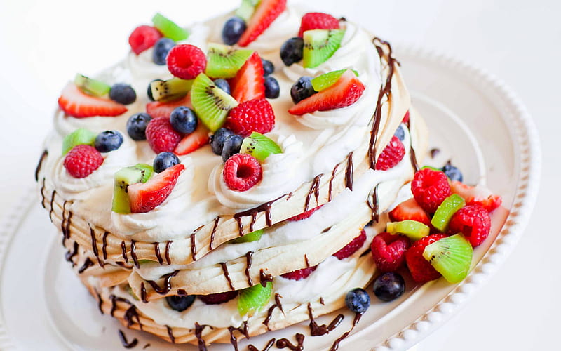 strawberry cake, fruit dessert, berries, strawberries, cream cake, sweets, HD wallpaper