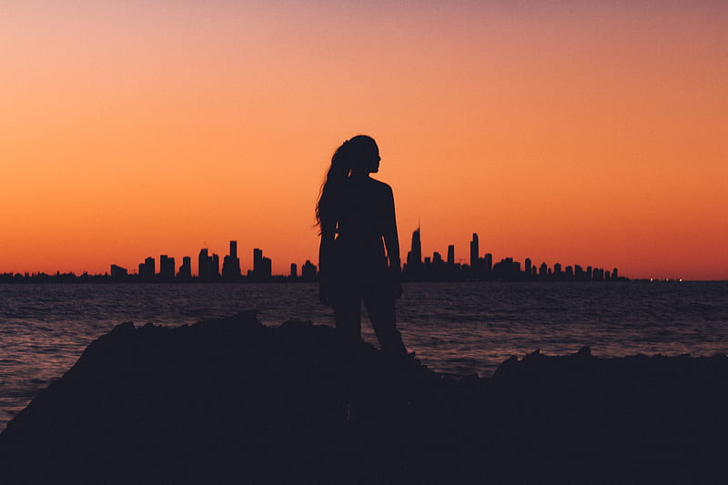 silhouette of woman near shoreline, HD wallpaper