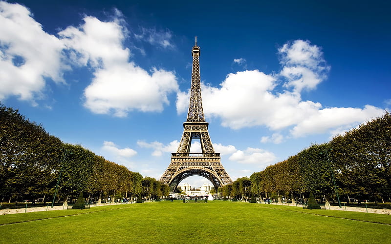 La Tour Eiffel, architecture, monuments, paris, bonito, sky, clouds, green, france, eiffel tower, tower, eiffel, blue, HD wallpaper