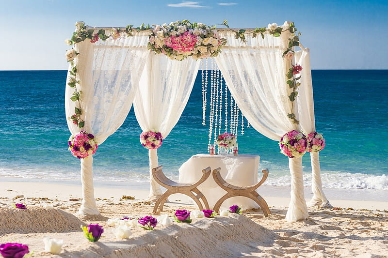 Beach wedding, table, ocean, curtains, glasses, vase, waves, sky, clouds, beach, sand, flowers, beads, HD wallpaper