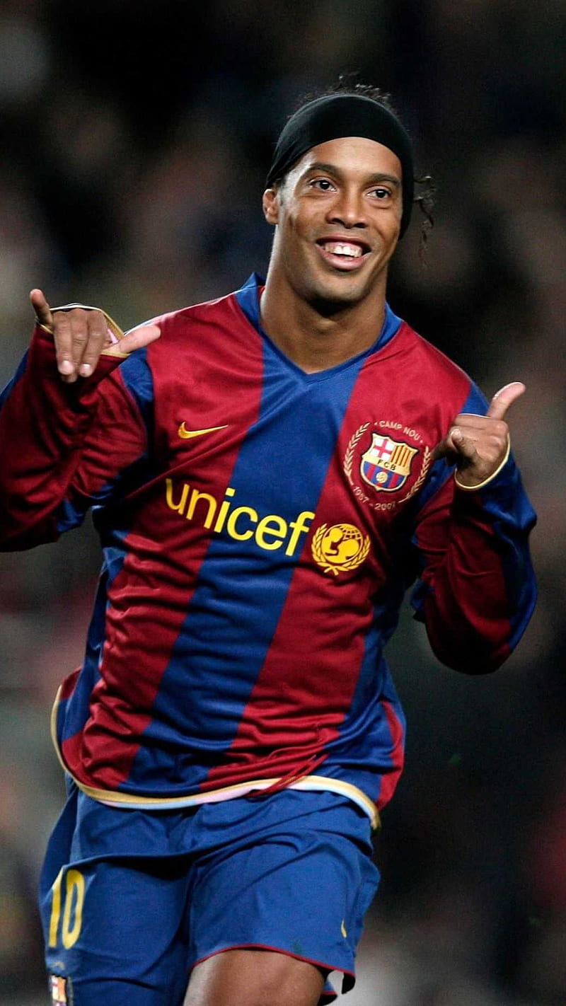 Ronaldinho, barcelona, brazil, champions, football, football, futebol, player, soccer, team, HD phone wallpaper