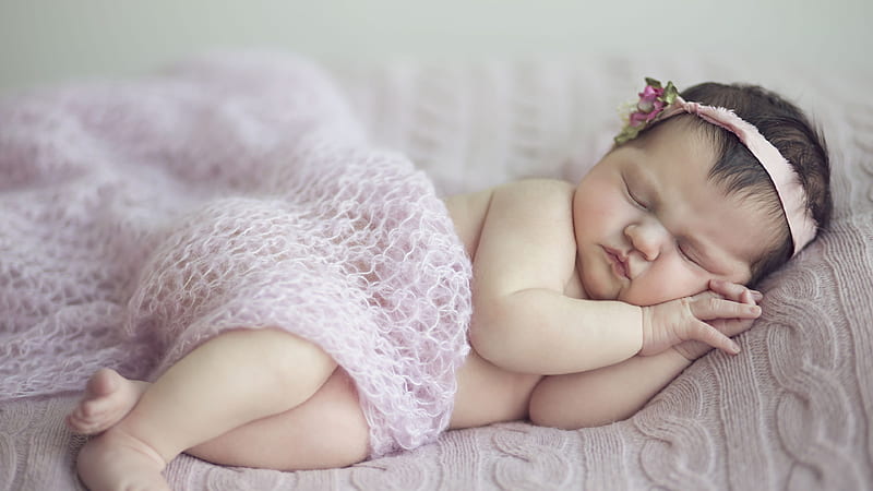 cute baby girl is sleeping on bed covered with netted cloth and having band on head cute, HD wallpaper