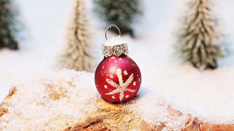 Red Bauble Christmas Ornaments With White Snowflake In Blur Background Snowflake, HD wallpaper
