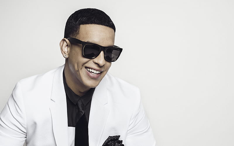 Daddy Yankee Puerto Rican singer, smile, guys, celebrity, superstars, HD wallpaper