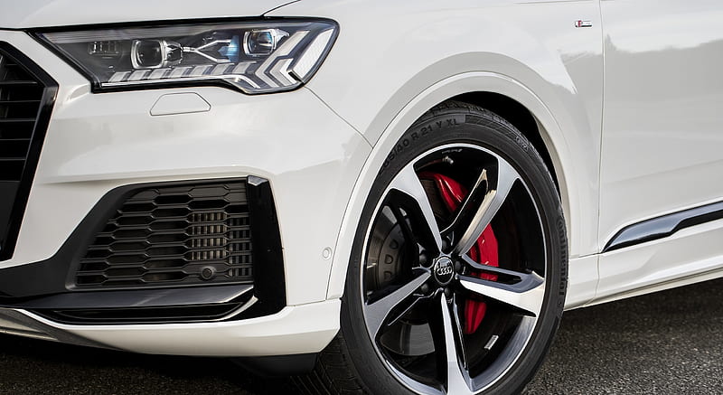 2020 Audi Q7 TFSI e quattro Plug-In Hybrid (Color: Glacier White) - Wheel , car, HD wallpaper