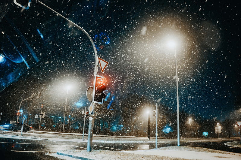 traffic light, snow, pillar, road sign, street, urban, HD wallpaper