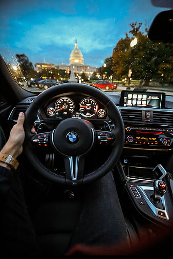 Bạn muốn tìm kiếm những hình nền BMW nội thất để trang trí cho màn hình điện thoại của mình? Những hình ảnh chi tiết về nội thất xe hơi BMW sẽ mang đến cho bạn sự chuyên nghiệp và tinh tế hơn bao giờ hết.