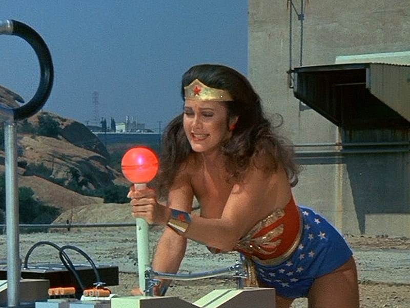 Wonder Woman Saving the Day!, Wonder Woman, saving the day, Lynda Carter, WW, HD wallpaper