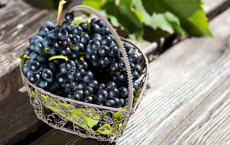 Grapes, autumn, food, sweet, dessert, fruit, green, basket, heart, wood, blue, HD wallpaper