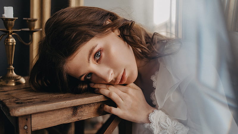 Beautiful Grey Eyes Girl Model Is Lying Down On Wood Bench Wearing White Dress Girls, HD wallpaper