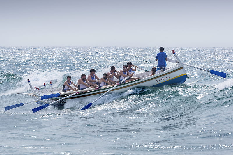 group of men riding boat, HD wallpaper