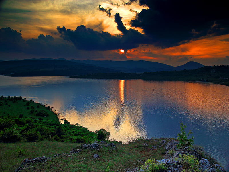 Sun behind the clouds, stream, sun, sunset, sky, clouds, lake, water, behind, reflection, HD wallpaper
