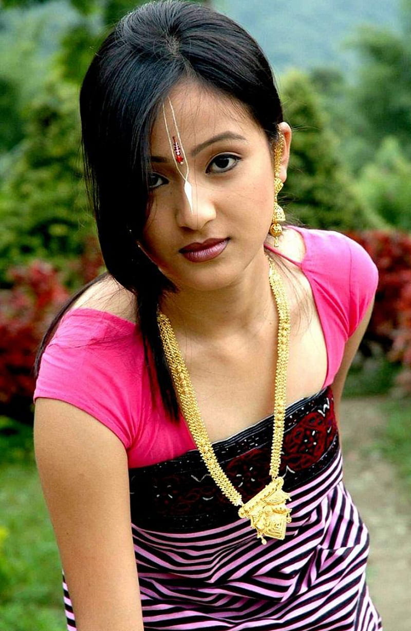 Bala Hijam, bollywood actress, gorgeous, HD phone wallpaper