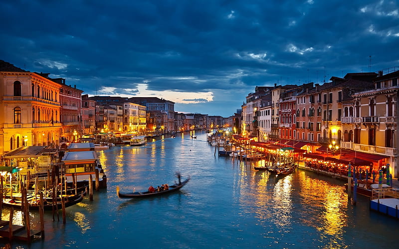 Gondolas river night view-Venice Italy Travel, HD wallpaper
