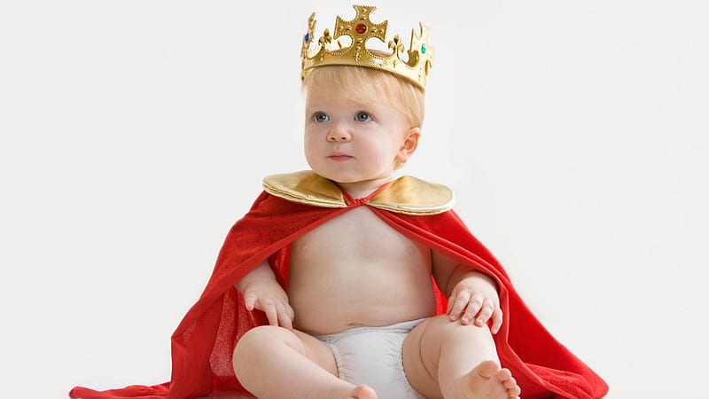 Cute Baby Boy Is Wearing Golden Crown On Head Wearing Red King Cape Cute, HD wallpaper