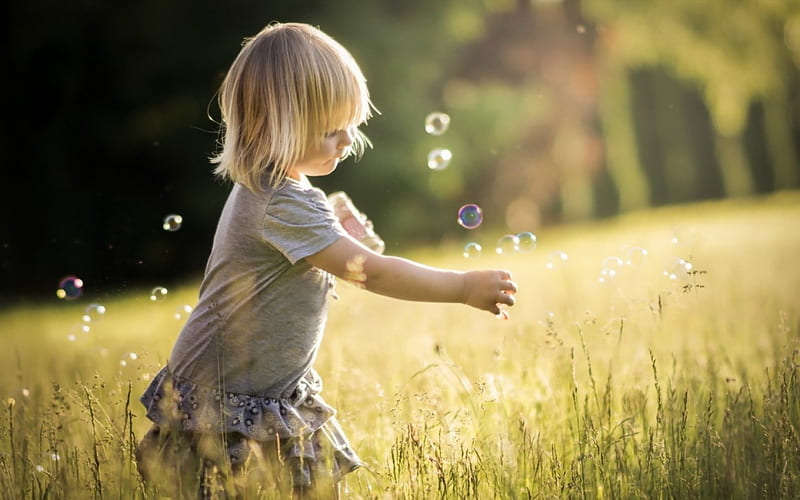 Catching bubbles, little, girl, summer, bubbles, copil, blonde, child ...