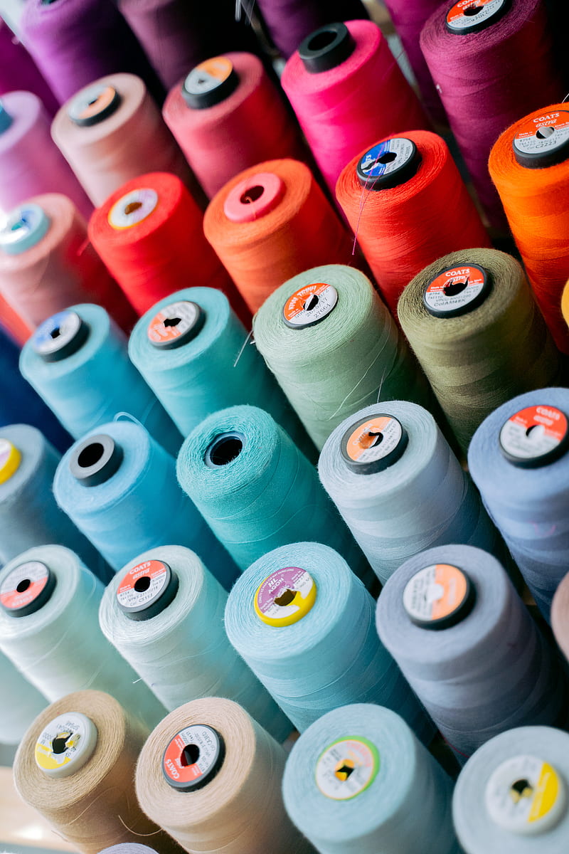 White Green and Red Thread Rolls, HD phone wallpaper