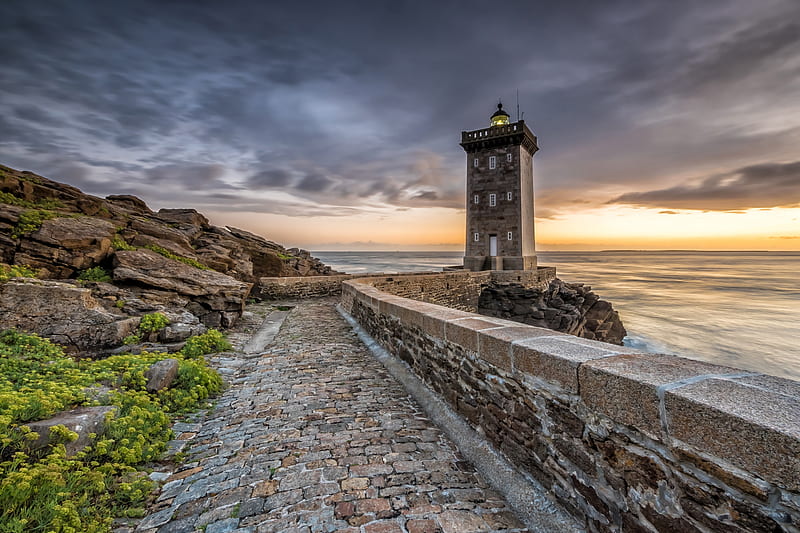 Kermorvant Lighthouse,France, shore, stones, sunset, sky, lighthouse, sea, HD wallpaper