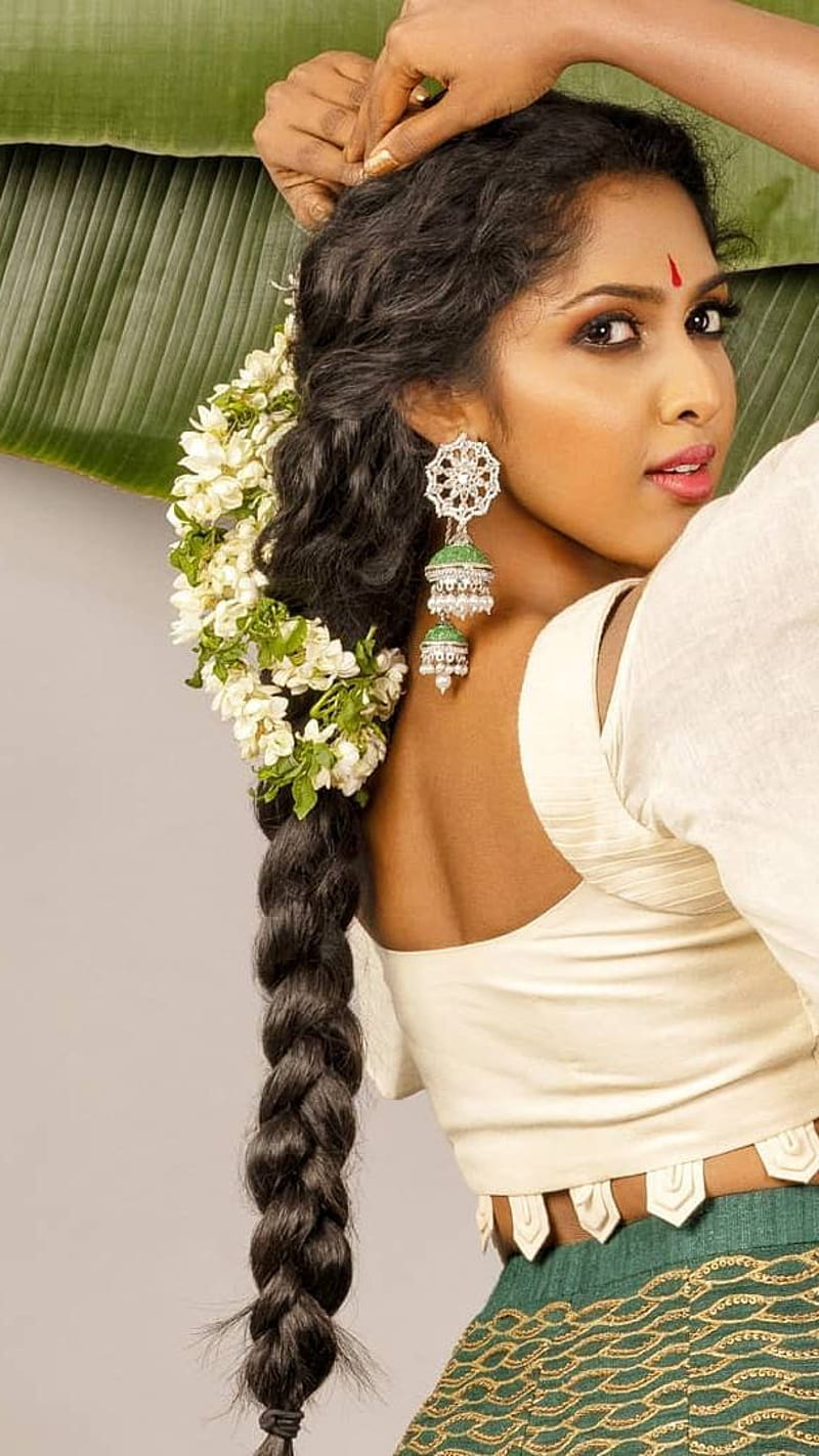 17 South Indian hairstyles to show off that thick long hair - Hairstyle  Monkey | South indian hairstyle, Indian hairstyles, Long hair styles