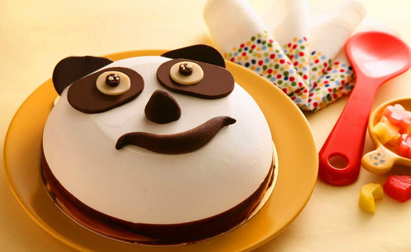 Panda face themed cake