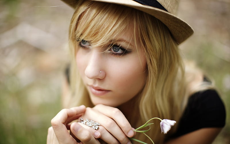 Blonde Hair Gray Eyes Beauty Hd Wallpaper Peakpx