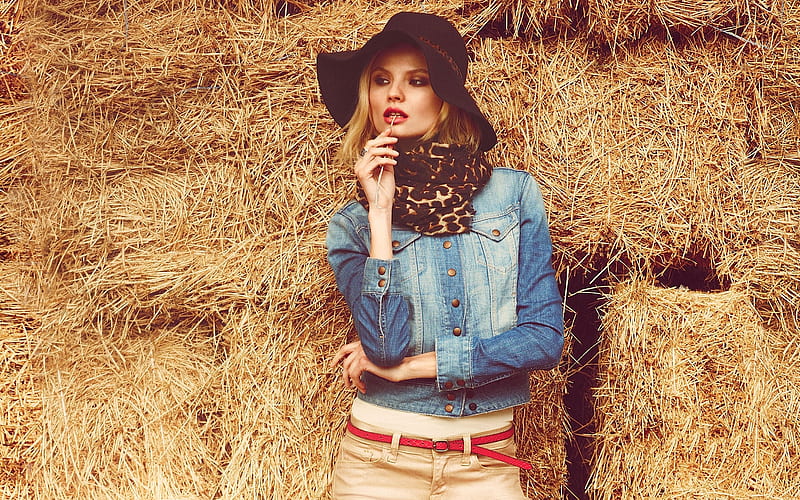 Fashion Cowgirl . ., hats, cowgirl, ranch, hay, women, Magdalena Frackowiak, fashion, style, western, blondes, HD wallpaper