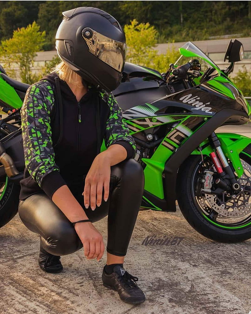 Lady rider in ninja, bike, dirt, motor, motorcycle, HD phone wallpaper