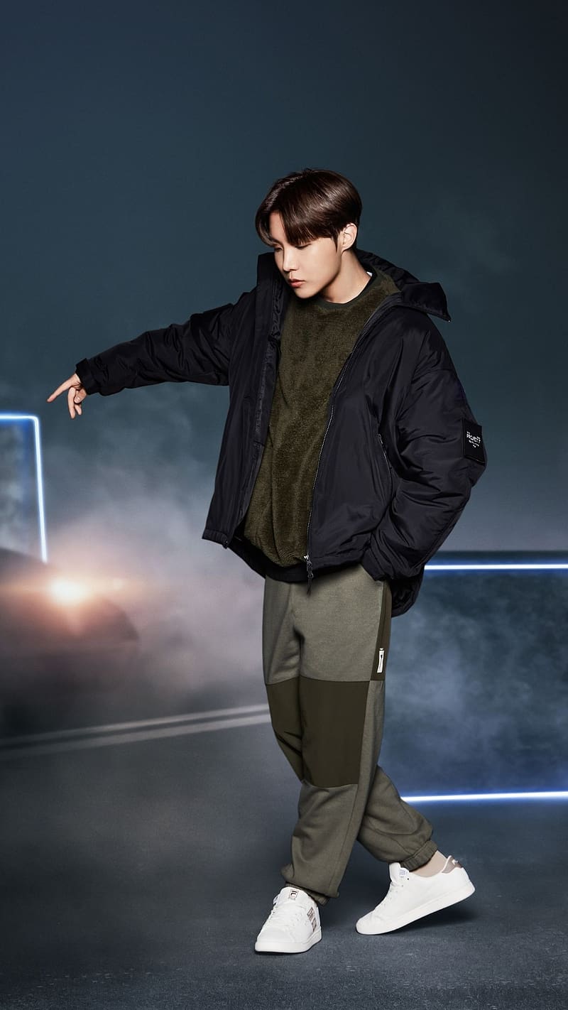 Jhope With Smoky Background, jhope, bts, fashion, kpop, smoky background, HD phone wallpaper
