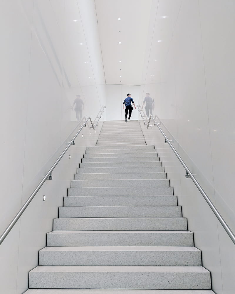 person climbing stairs, HD phone wallpaper