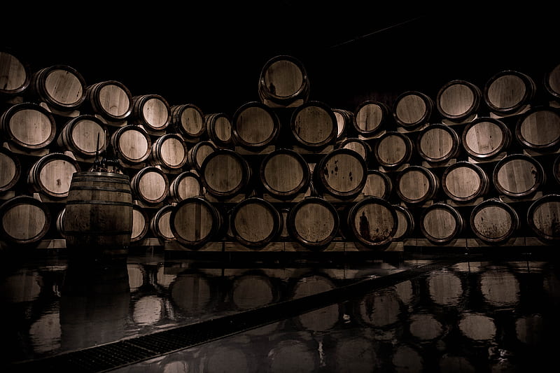 brown wooden wine barrel lot, HD wallpaper